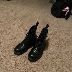dr. martens 1460 smooth all black